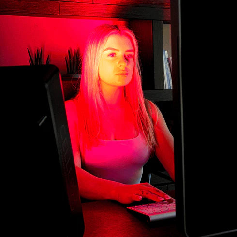 Desktop Red Light Panel